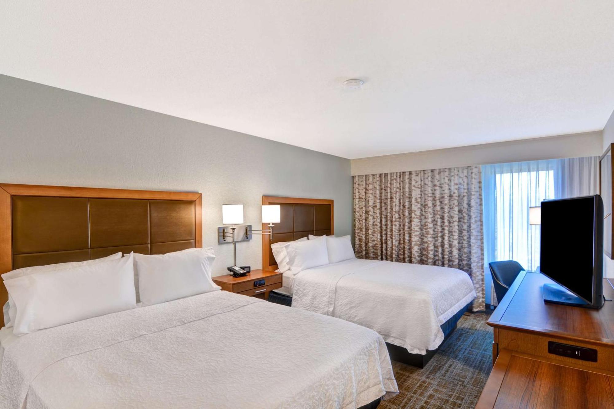 Hampton Inn By Hilton Milford Bagian luar foto